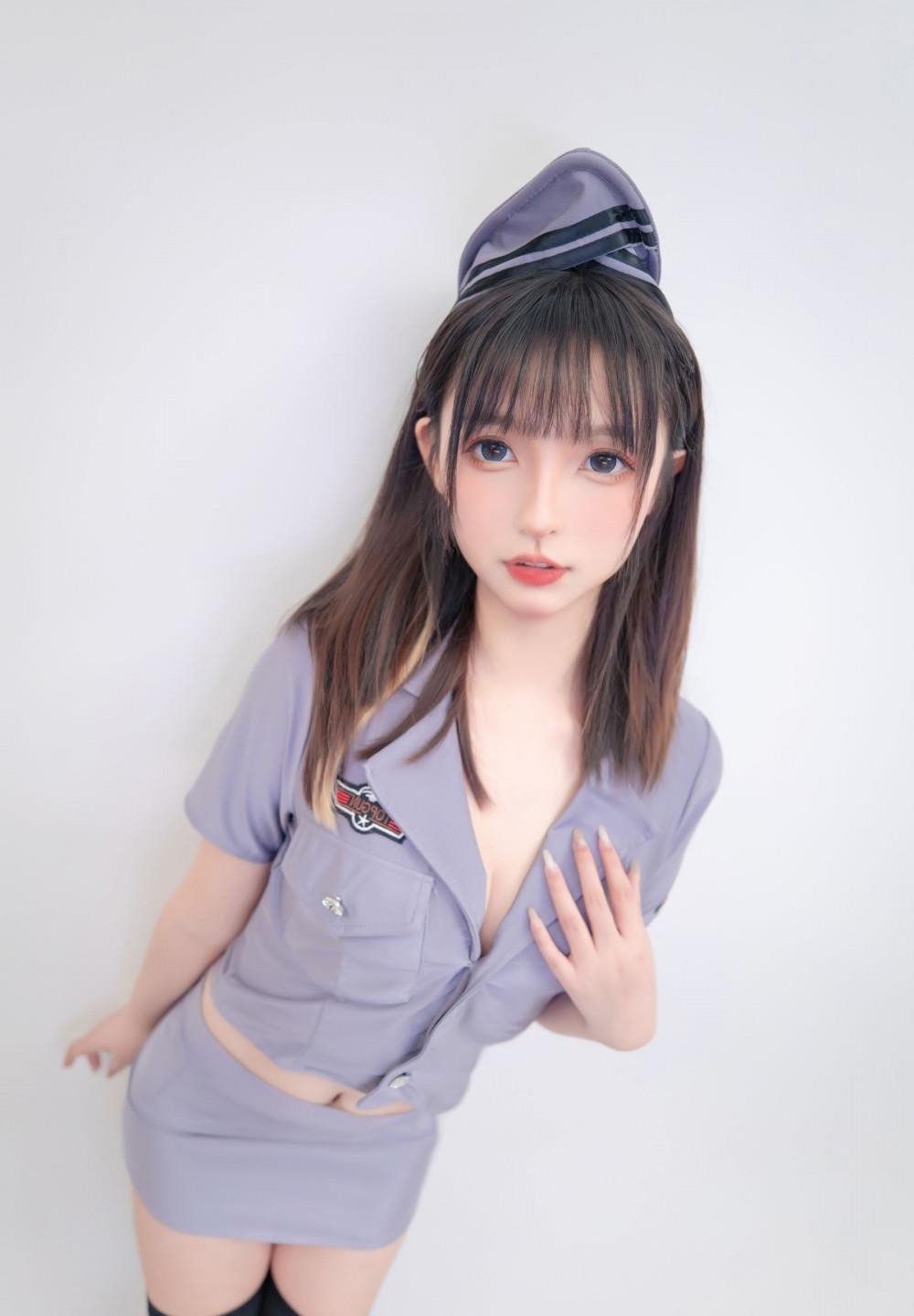 ����qq����