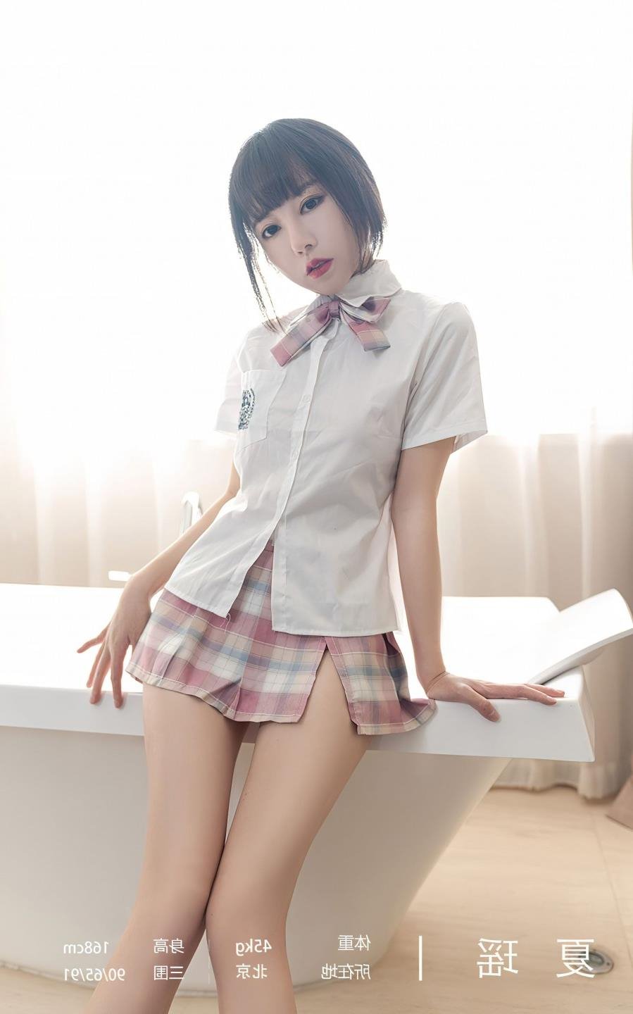 ս������